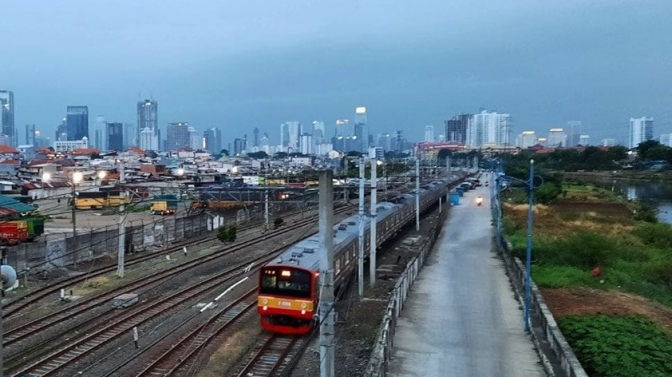 Dua Insiden Tertemper Beruntun, Perjalanan Commuter Line Bogor dan Tangerang Molor