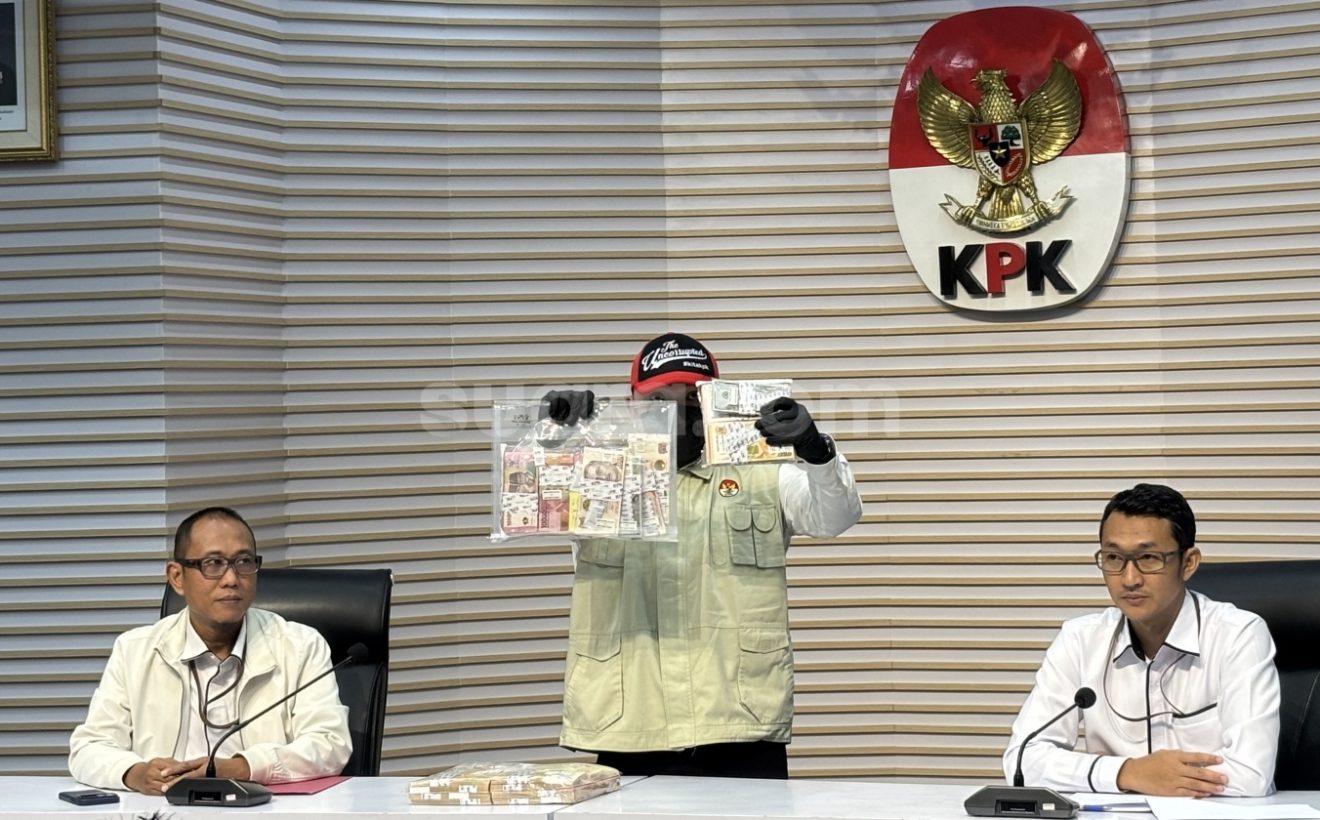 Bukan Cuma 3 Moge, KPK Juga Sita Duit Rp 2,8 Miliar dalam Kasus Bea Cukai