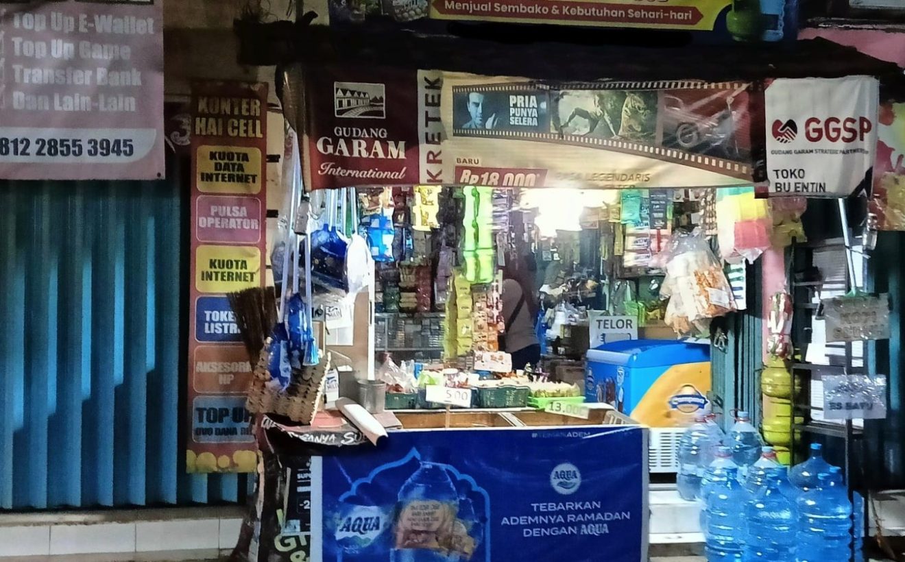 Warung Madura dan Perannya Menjaga Jakarta 24 Jam