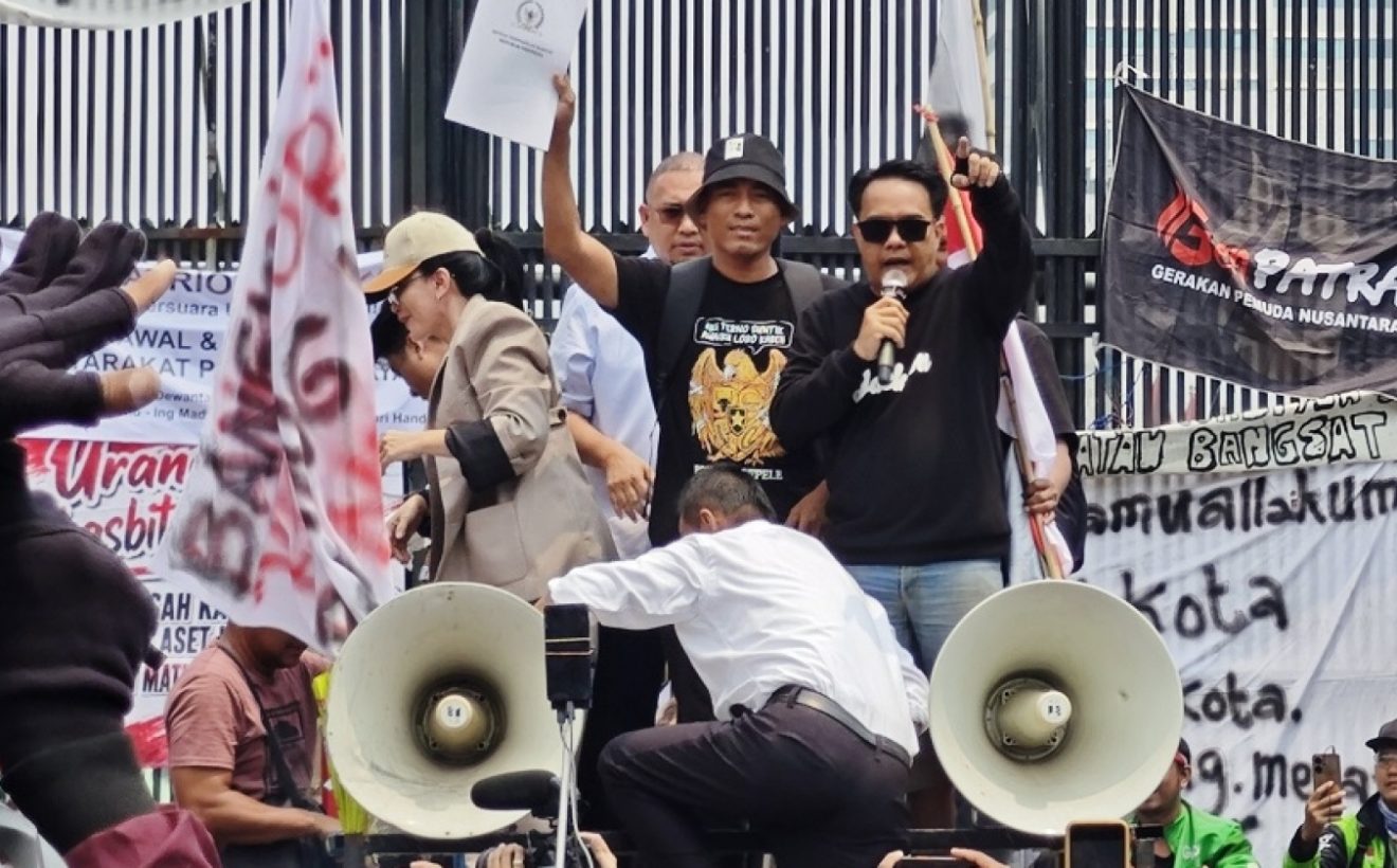 Jurnalis Sempat Kesulitan Kirim Berita, Misteri Hilangnya Sinyal di Depan Gedung DPR Saat Demo