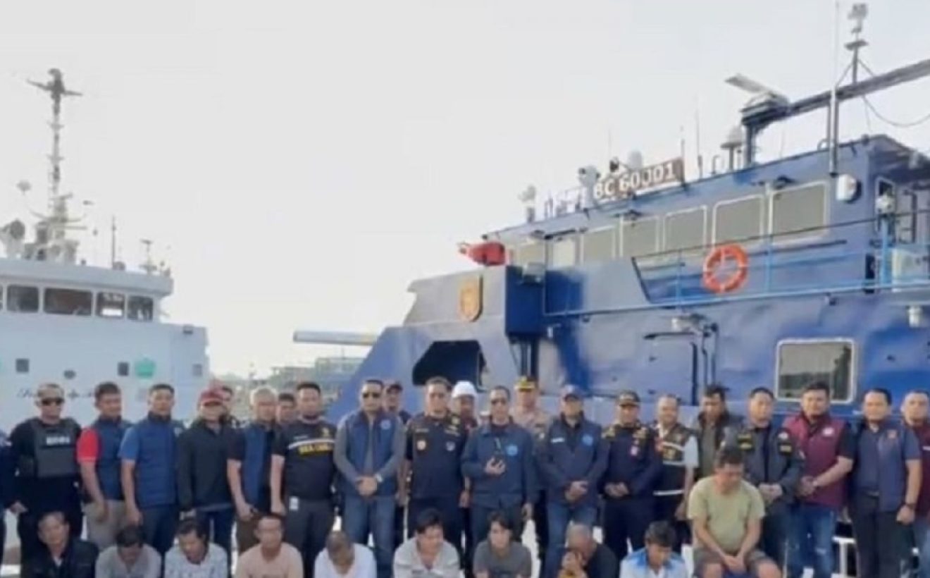 Kapal Tanzania MV Ocean Porter Tertangkap di Riau, Angkut 2,6 Ton Sabu Cair dan Rokok China