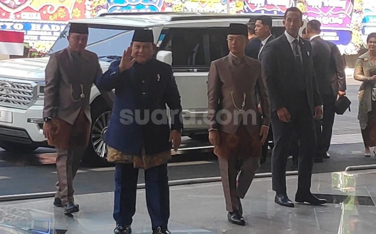 Korban Tewas Tembus 103 Jiwa! Prabowo Baru Tinjau Gempa NTT di Hari ke 11 Setelah Kejadian