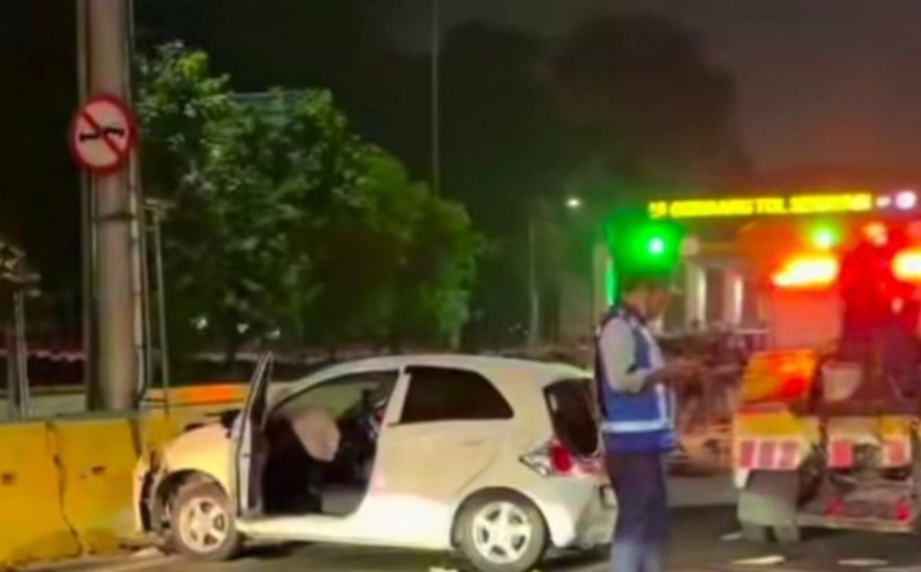 Tabrakan Beruntun di Tol Dalam Kota Dekat GT Senayan, Dua Orang Luka