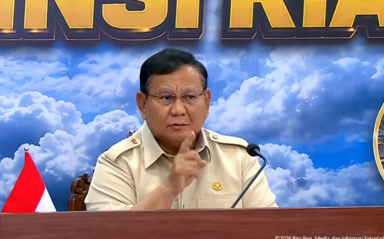 Prabowo Klaim Karhutla di Kalimantan dan Sumatra Mulai Teratasi