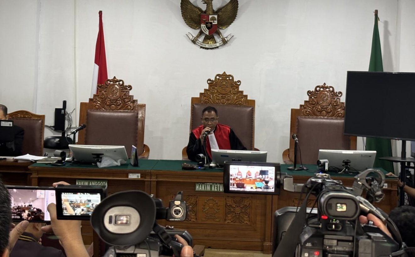 Hakim Sebut Ada Dugaan Febrie Terima Uang Rp40 Miliar dari Tan Kian