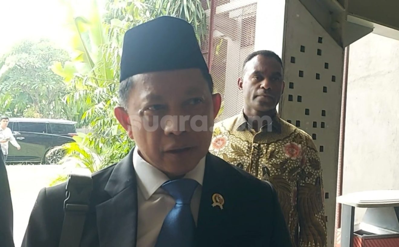 Mendagri Jawab Isu Haji Isam Koordinir Karhutla Kalsel Atas Mandat Prabowo