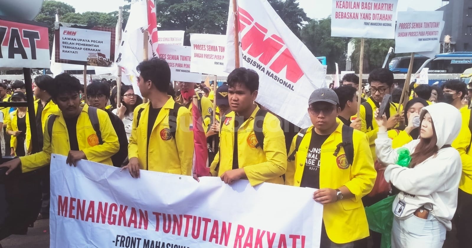 Bukan di DPR, Front Mahasiswa Nasional Pilih Demo di Istana untuk Sampaikan 10 Tuntutan