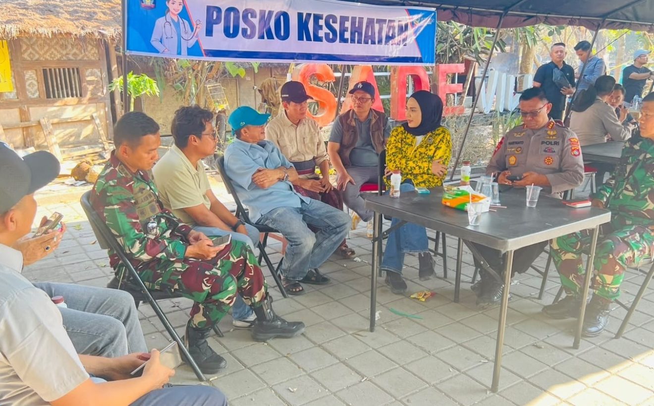 Pimpinan DPR Turun Langsung ke Desa Adat Sade: Bantuan Disalurkan, Siapkan Revitalisasi