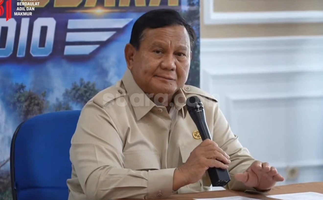 Prabowo Pimpin Rapat Karhutla Kalimantan: Siapa yang Bisa Kasih Saya Presentasi?