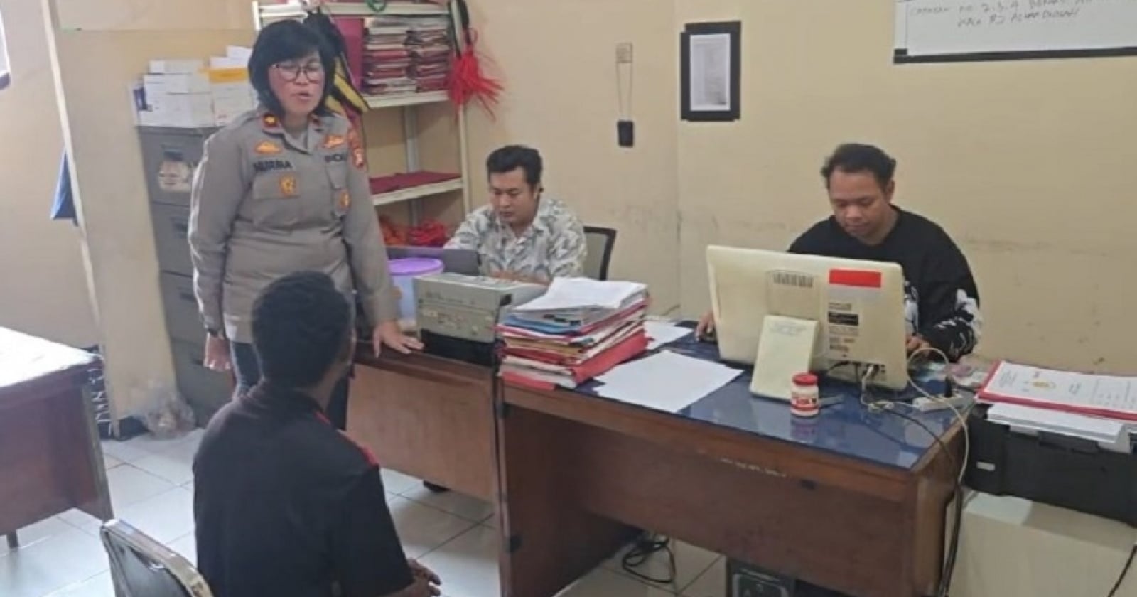 Bukan ODGJ! Pria Telanjang Ngamuk di Lenteng Agung Ternyata Mabuk Intisari