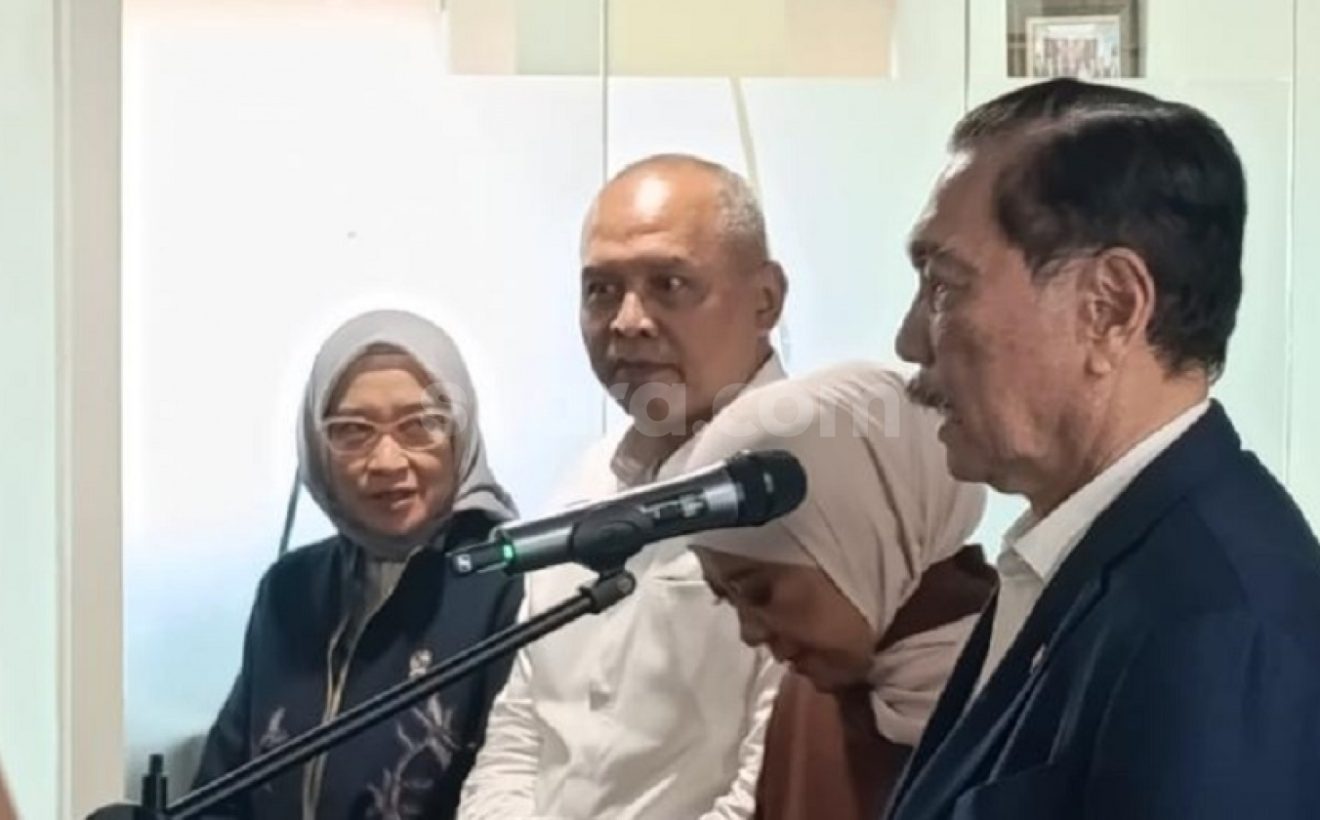 Luhut Ungkap Skema Baru Bansos yang Tak Lagi Pakai Uang Tunai