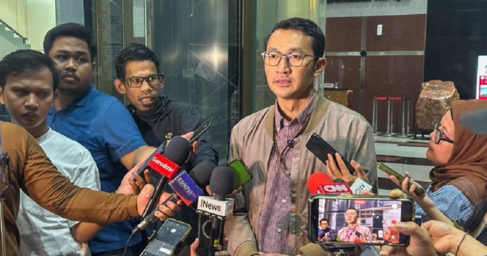 Bukan Cuma Mobil Mewah, Apartemen Vinna Ledy Anggraeni Ikut Disita KPK Terkait Kasus Suap!