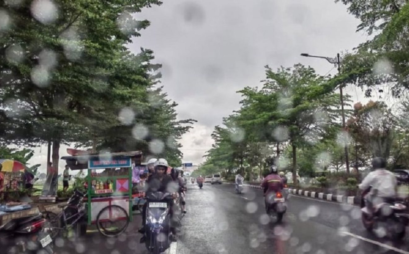 Prakiraan Cuaca Hari Ini: Sebagian Besar Wilayan Indonesia Berawan dan Hujan Ringan