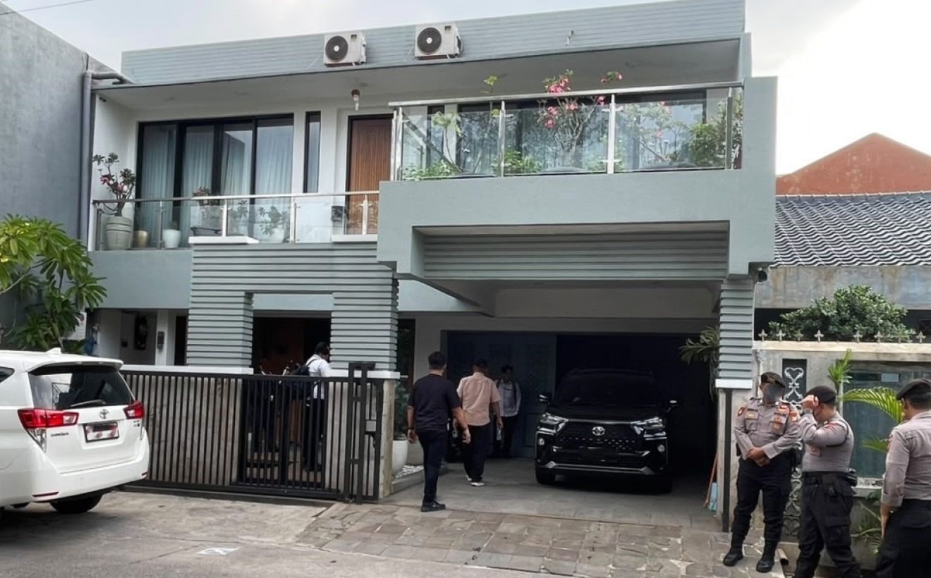 KPK Geledah Rumah Mewah Polisi Yayat Sudrajat di Depok, Terkait Kasus Suap Bekasi