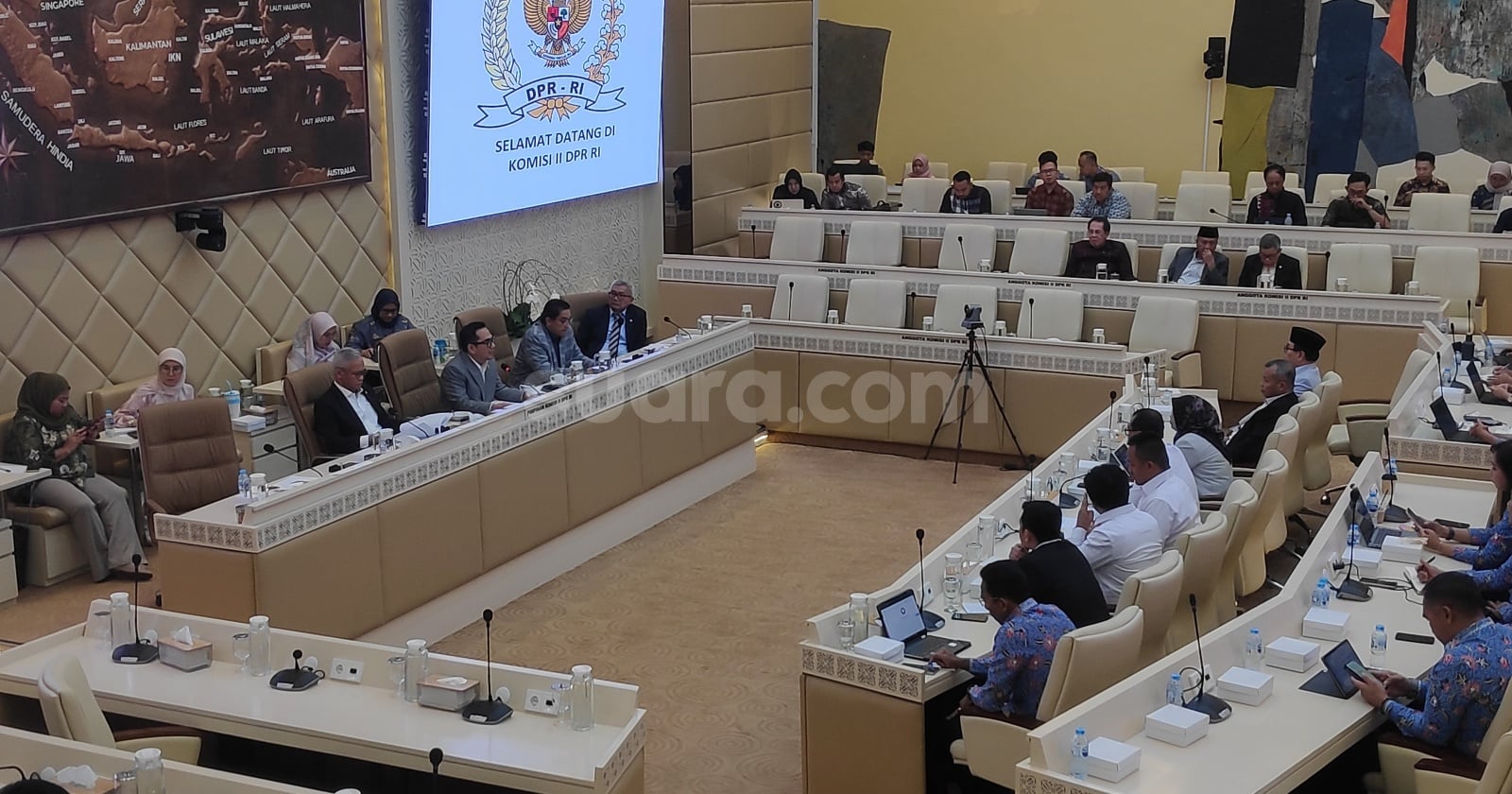 Usut Temuan Fasilitas Mewah di Lapas Cibinong, Komisi II DPR Minta Ombudsman Buka-Bukaan
