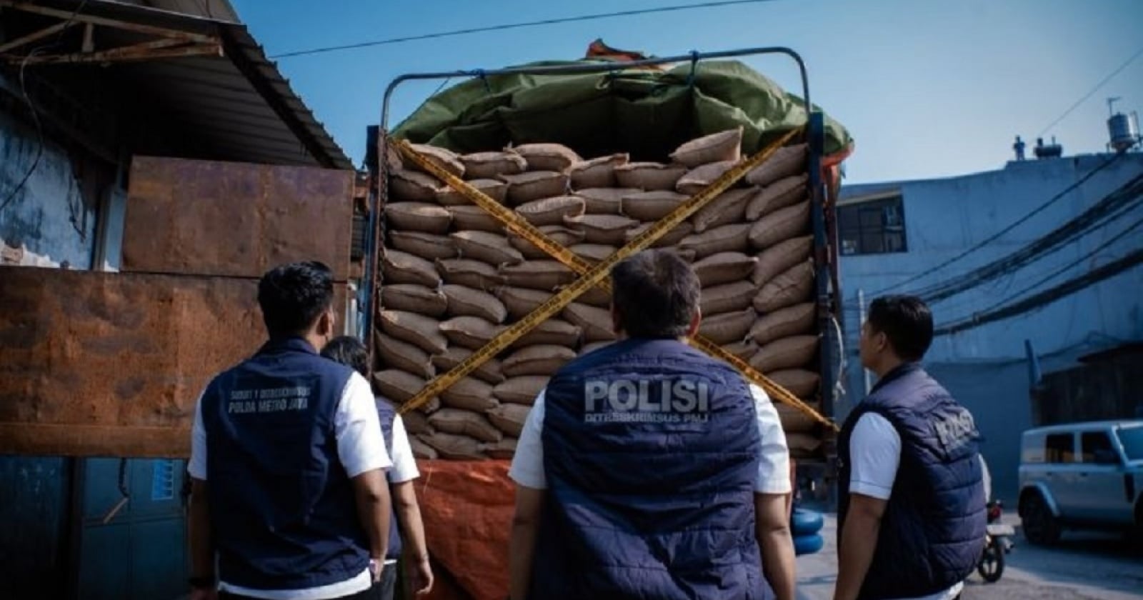 Disimpan di Gudang Jakut, Penyelundupan Kacang Tanah 49,50 Ton Asal India Terbongkar