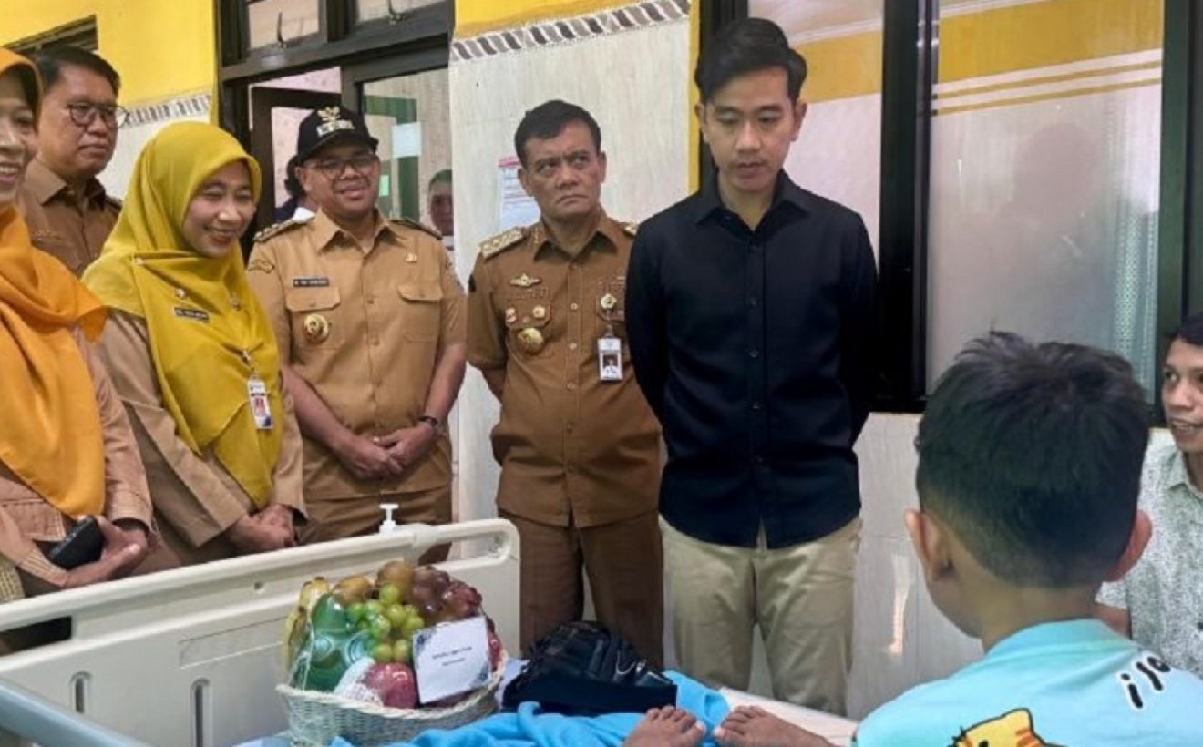 Gibran Minta Maaf ke Korban Keracunan MBG di Batang, Pastikan Biaya Pengobatan Ditanggung Negara