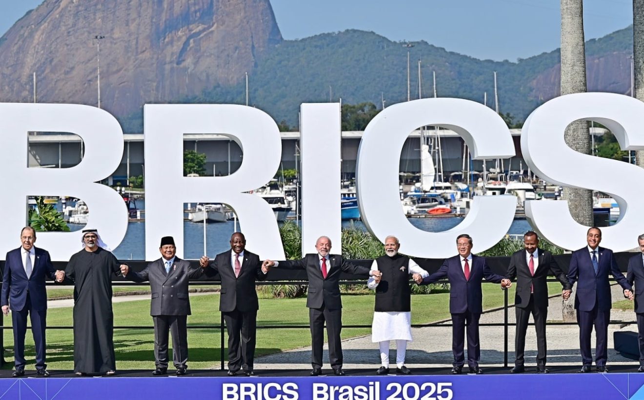 Iran Berjuang Menjadi Anggota NDB BRICS Demi Lepas dari Sanksi Amerika Serikat
