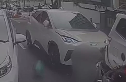 Sopir Mobil Listrik BYD Jadi Tersangka Usai Tabrak dan Lindas Ojol di Kawasan Blok M