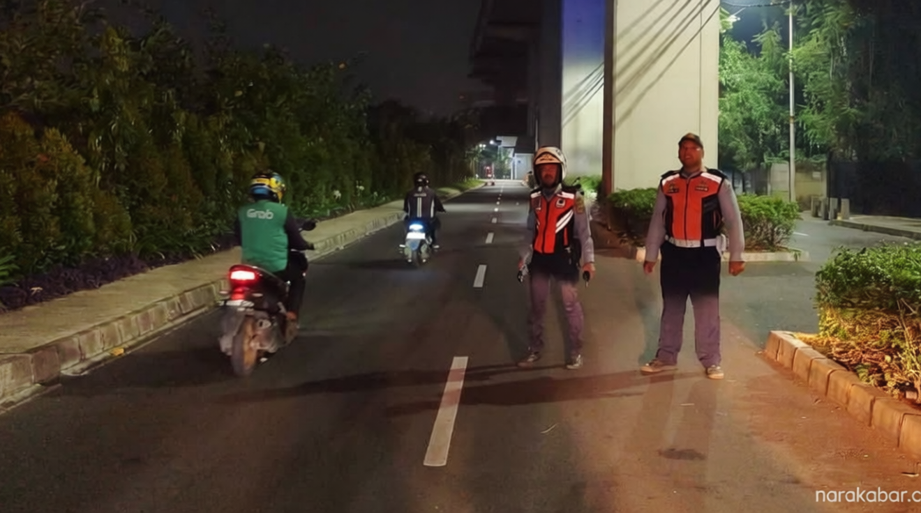 Solution For: Bantah Cuma Galak ke Ojol, Dishub DKI: Mobil Pribadi Parkir Liar Banyak Kami Derek!