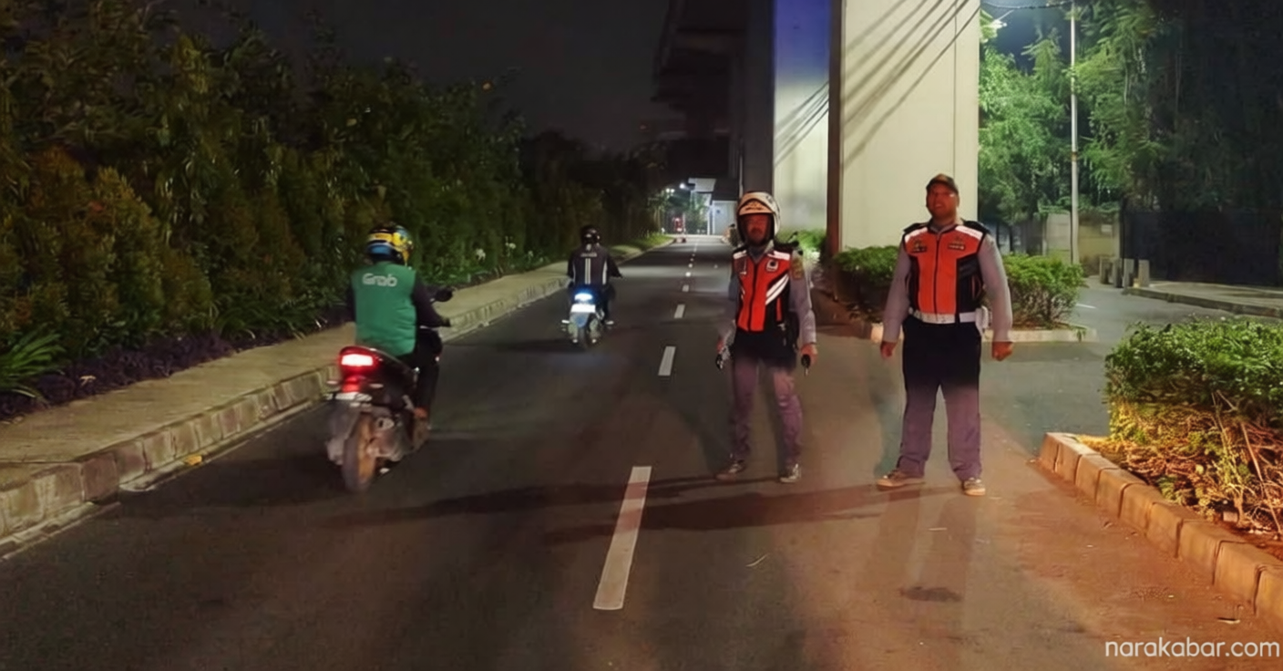 Solution For: Bantah Cuma Galak ke Ojol, Dishub DKI: Mobil Pribadi Parkir Liar Banyak Kami Derek!