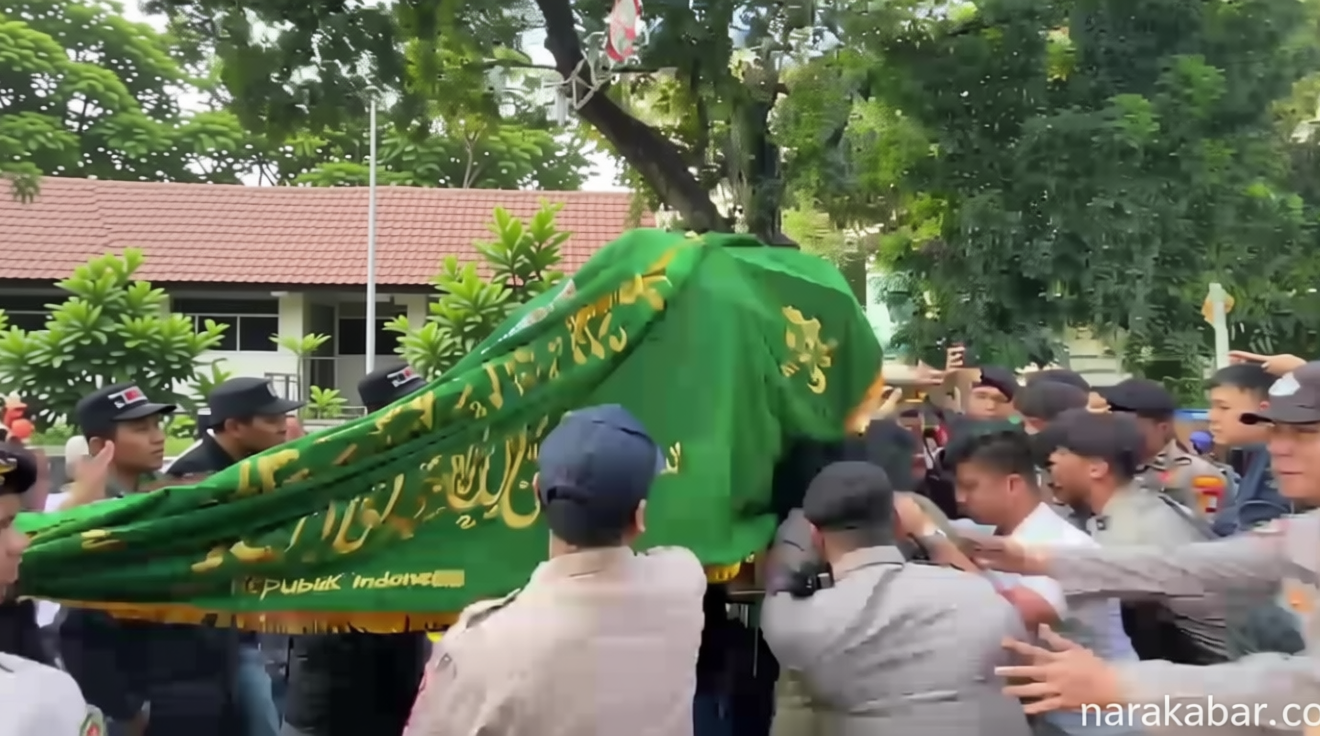 Topics Covered: Alasan Polisi Tak Izinkan Massa Demo BEM UI Lewati Jalan Trunojoyo di Hari Bhayangkara