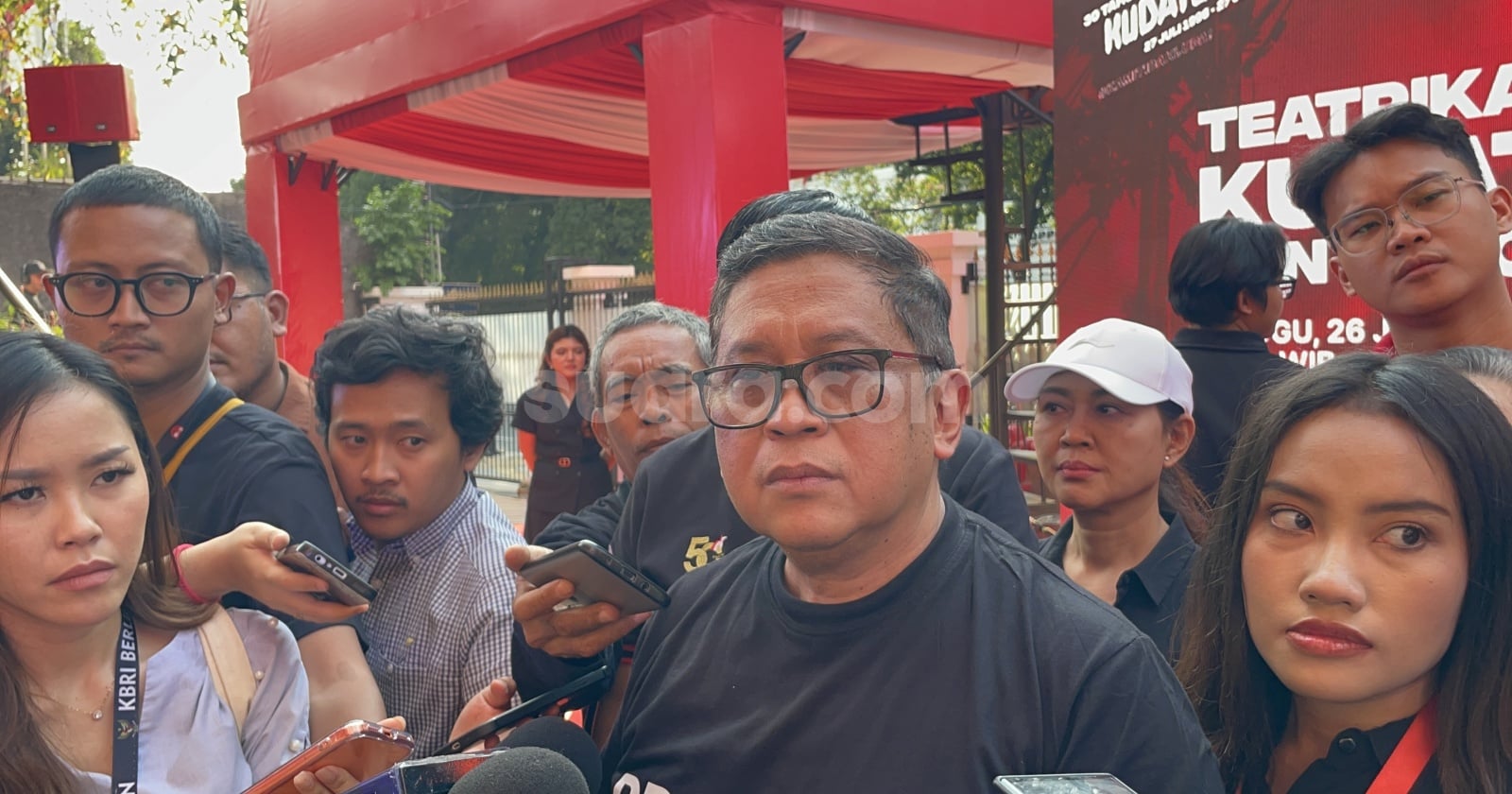 Kepuasan Publik ke Prabowo Menurun Tajam, Begini Respons PDIP