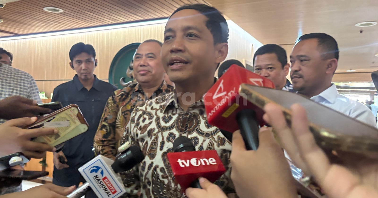 Key Discussion: Meski Amplop Dikembalikan, KPK Bisa Jerat Raja Juli dengan Pasal Suap dan Gratifikasi