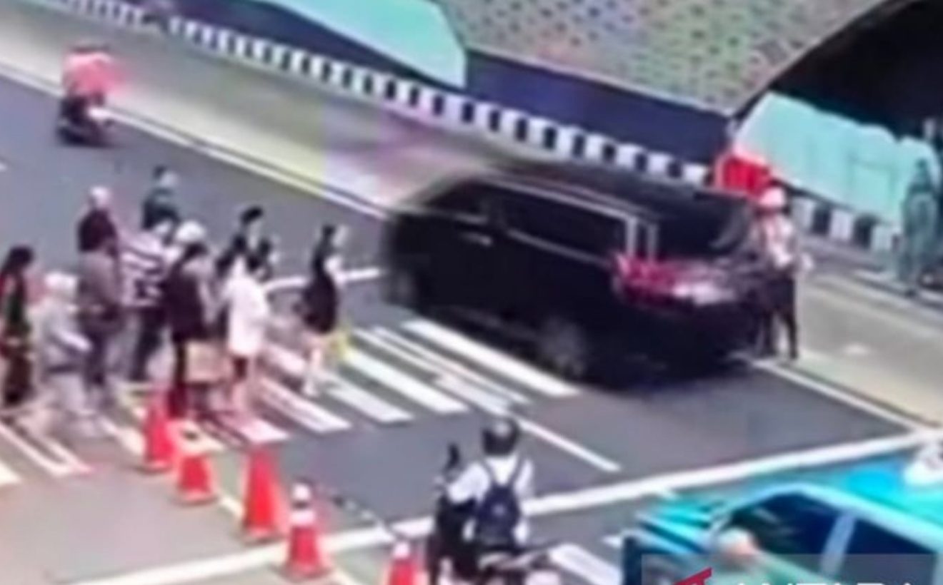 Gaya Mewah Pelat Palsu: Sopir Alphard yang Cekcok dengan Satpam Kena Tilang