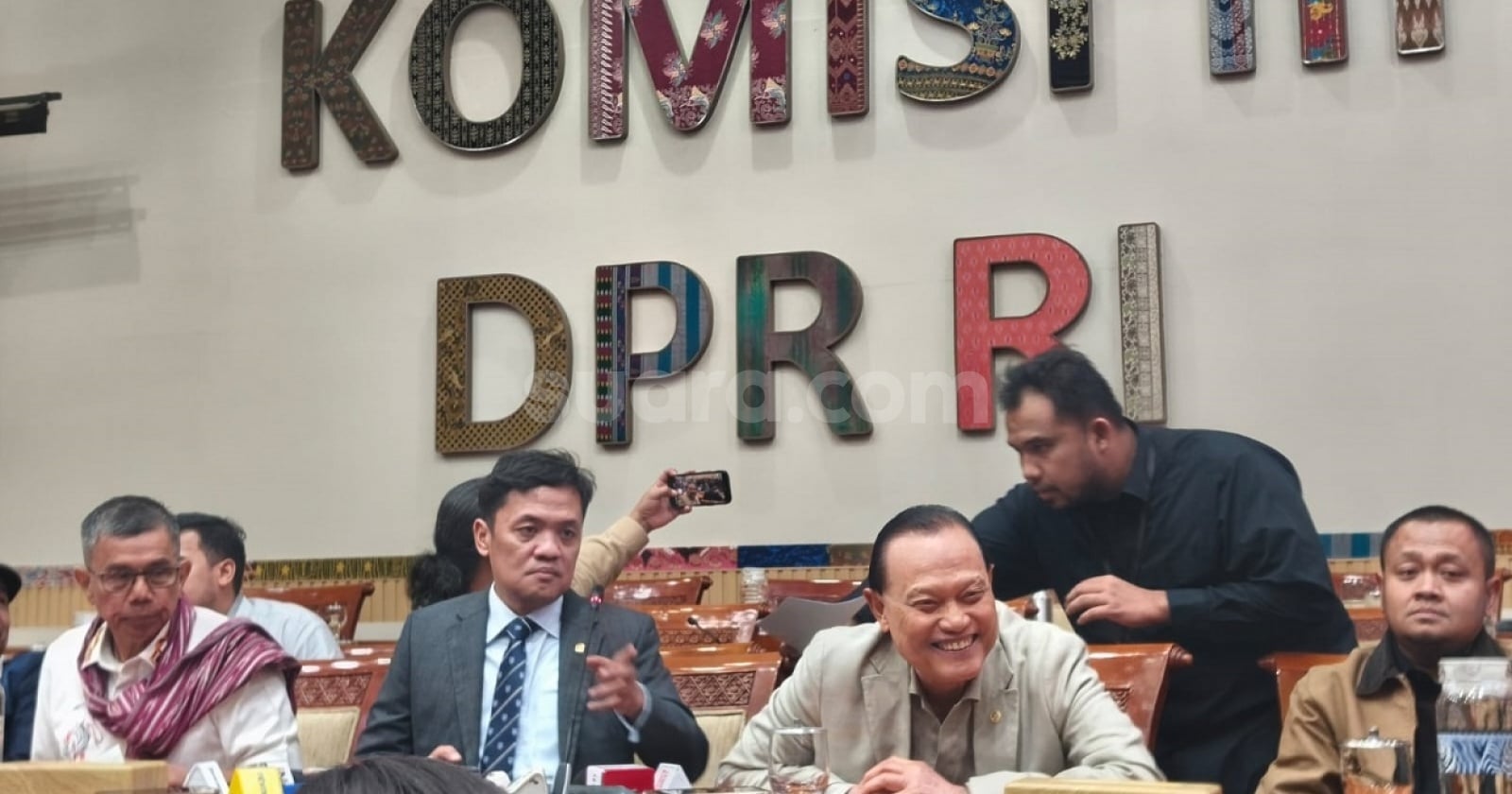 Meeting Results: Habiburokhman Sebut Penahanan Febrie Adriansyah Sangat Urgen: Akan Kami Cek, Ditahan Apa Belum
