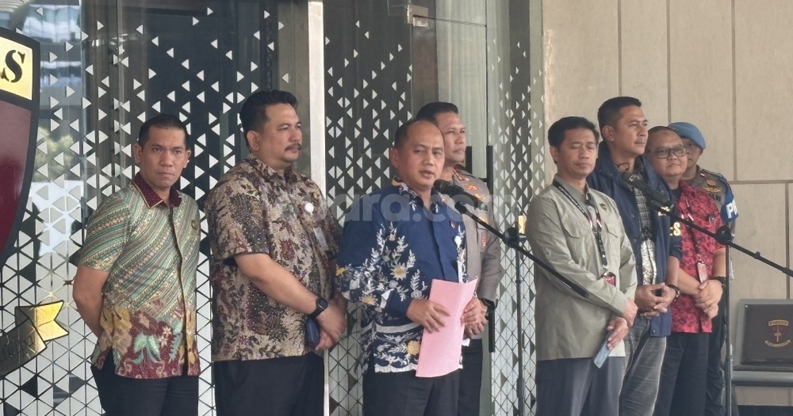 What Happened During: Kejagung Periksa Febrie Adriansyah Sebagai Tersangka, Bersamaan dengan Pelimpahan Barang Bukti