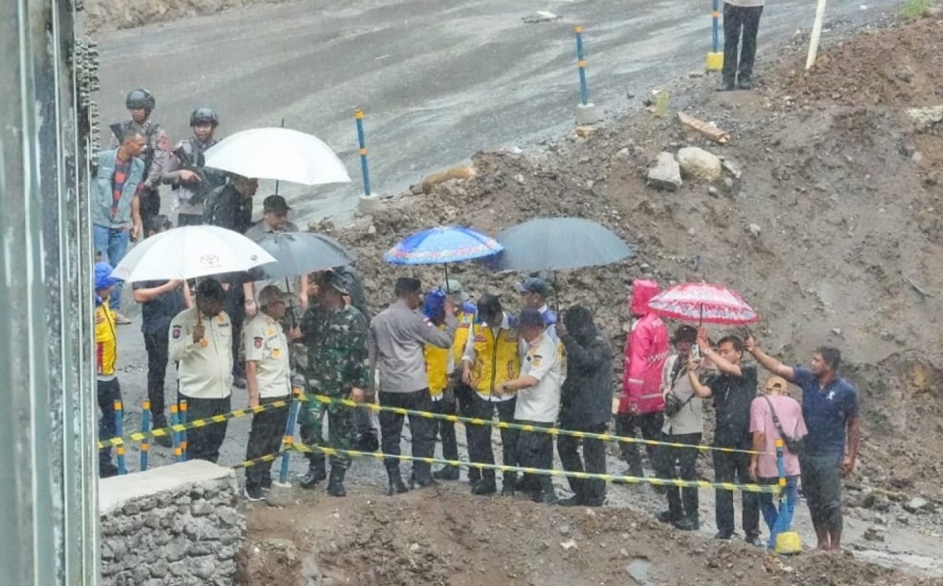 Topics Covered: Warga Aceh Patungan Perbaiki Jembatan Enang-Enang, Satgas PRR: Keselamatan Nomor Satu