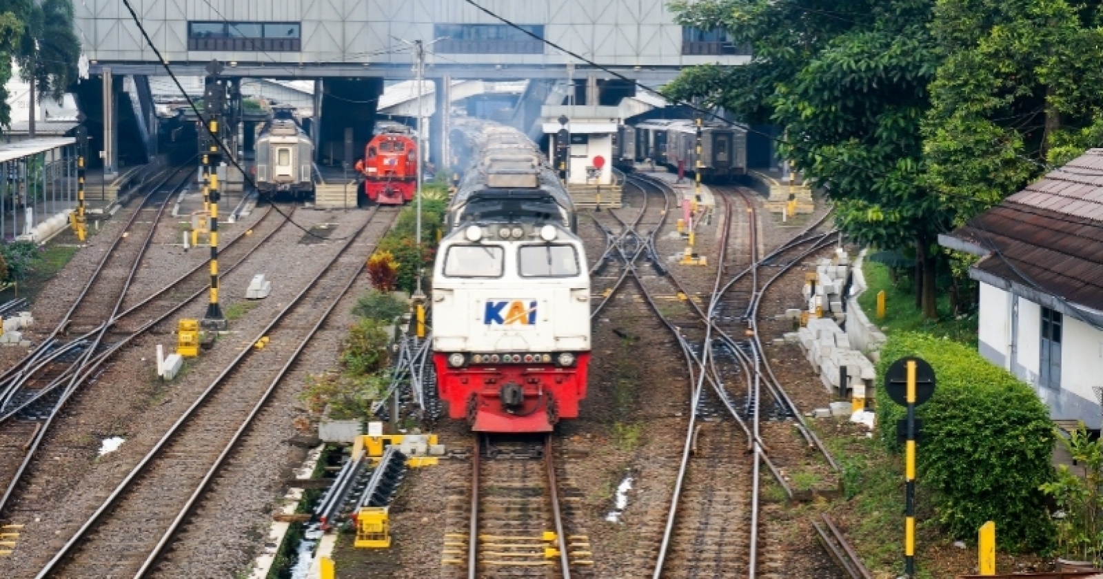 Special Plan: Hindari Macet Konser Akbar di Monas, KAI Izinkan Penumpang 13 KA Naik dari Stasiun Jatinegara