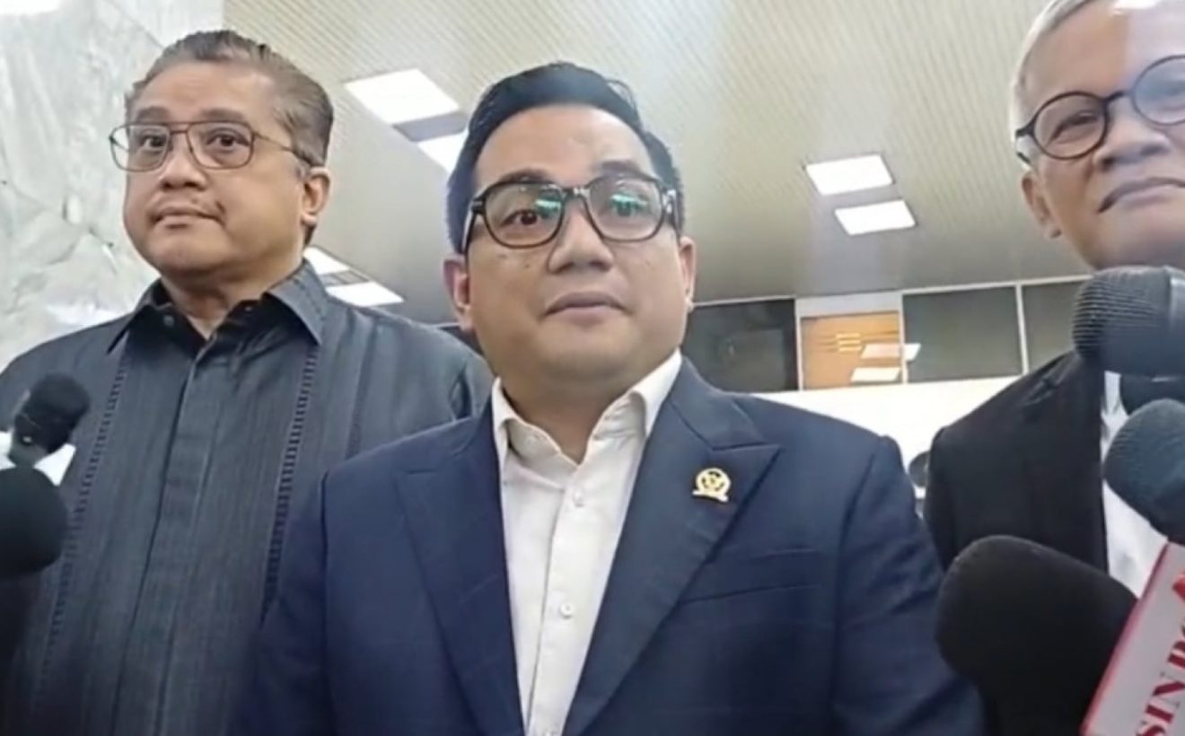 Meeting Results: DPR Kritik ‘ASN Tak Kerja’, Netizen Kuliti Jejaknya: Diduga Pakai Ijazah Palsu
