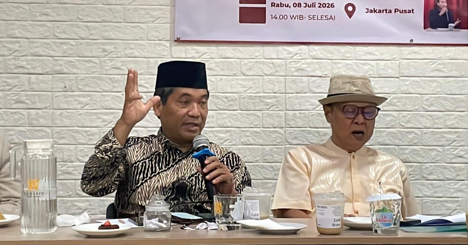 Main Agenda: Ray Rangkuti Endus Indikasi Kudeta Merambat di Indonesia, Apa Bahayanya?