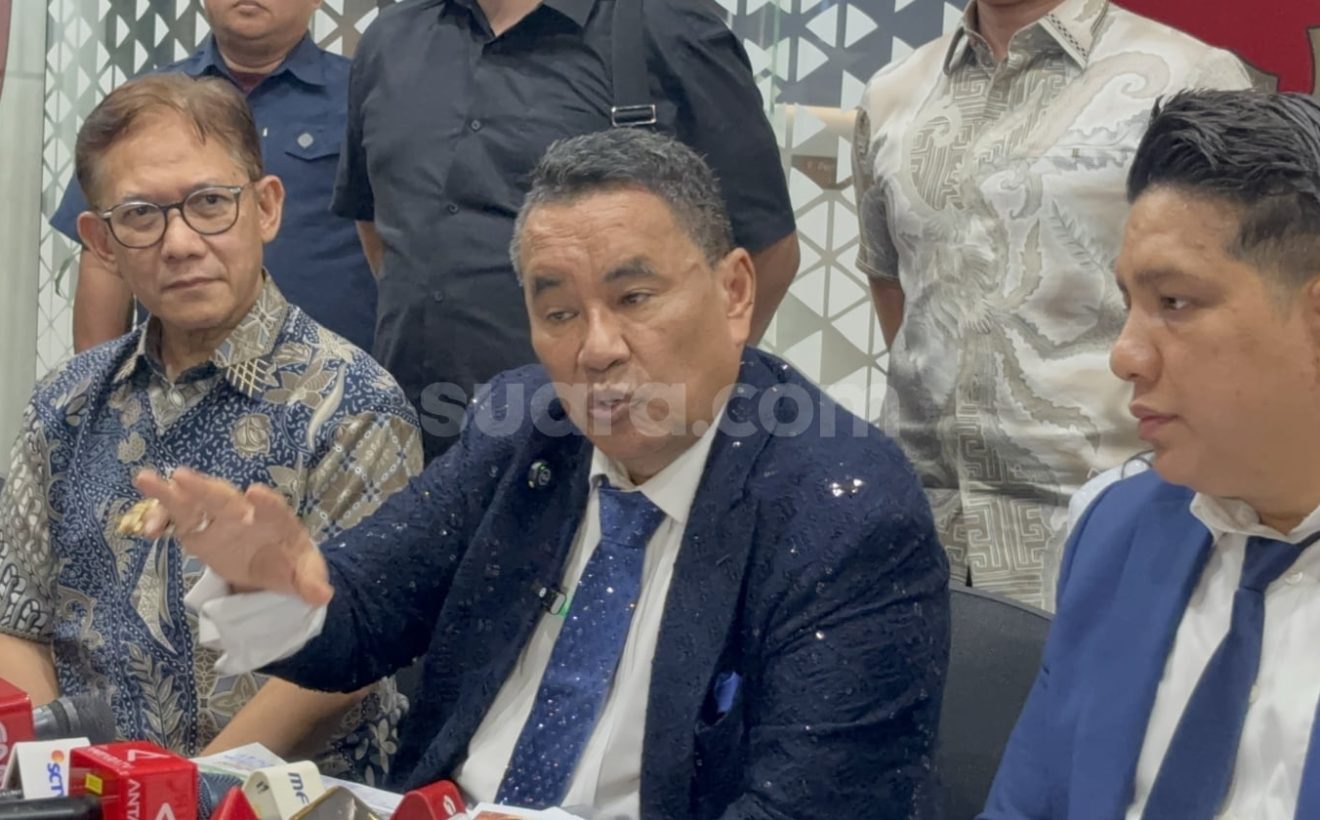 Usai Diperiksa sebagai Tersangka – Febrie Adriansyah Tak Ditahan