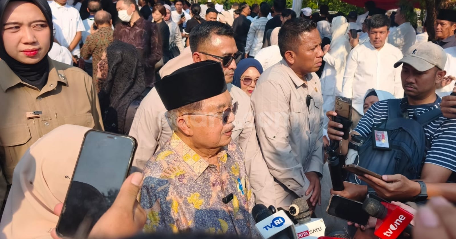 Key Issue: JK di Pemakaman Rachmat Gobel: Kita Kehilangan Sosok yang Paham Masalah Bangsa
