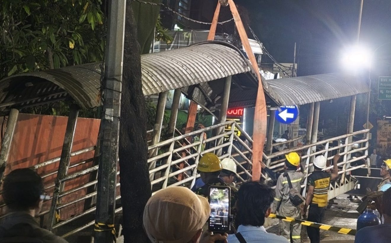 JPO Tendean Selesai Dievakuasi – Akses ke Blok M dan Kemang Kembali Dibuka