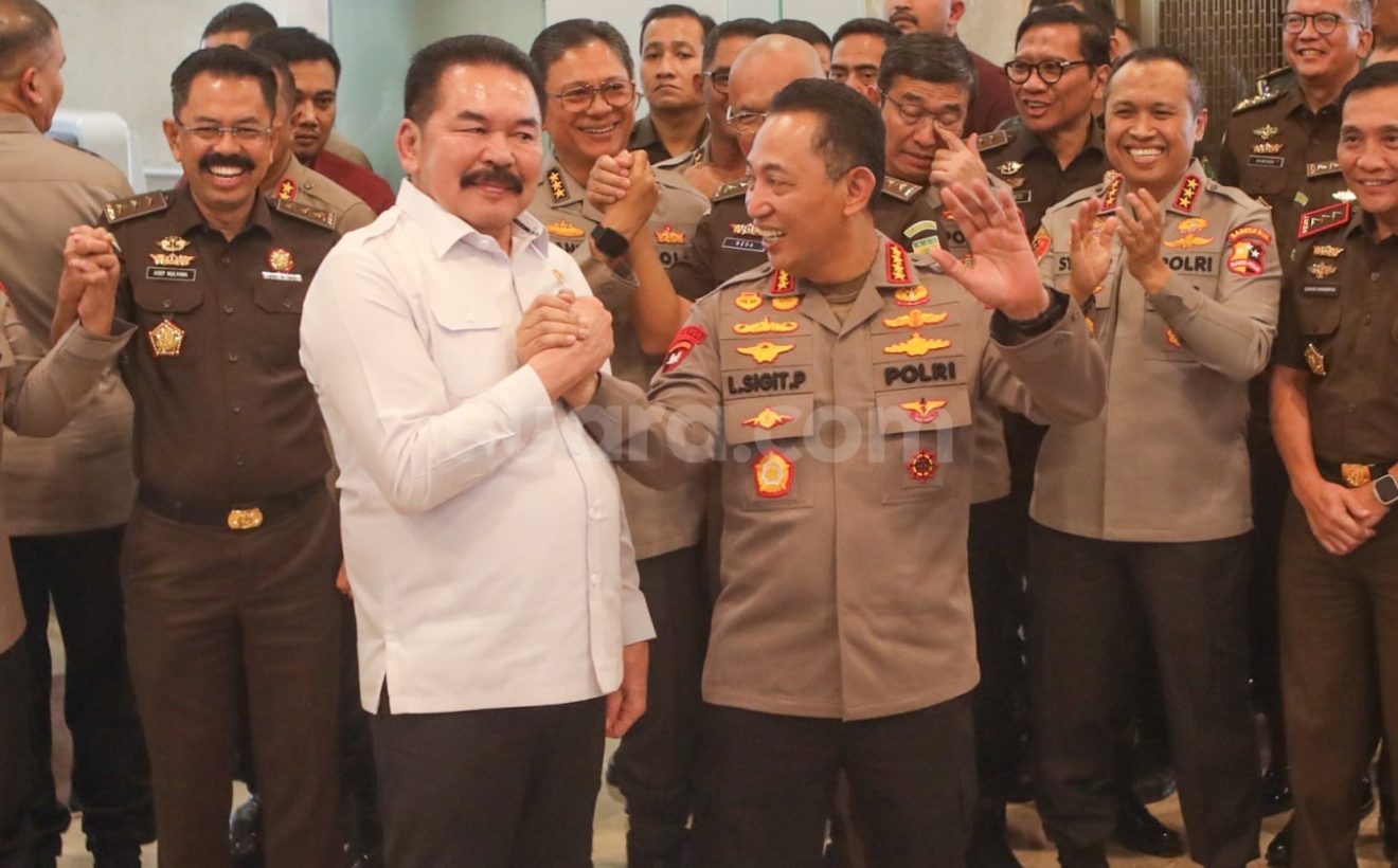 Topics Covered: Kapolri, Jaksa Agung dan Panglima Jangan Cuma Salaman! Publik Tunggu Nyali Tuntaskan Kasus Febrie