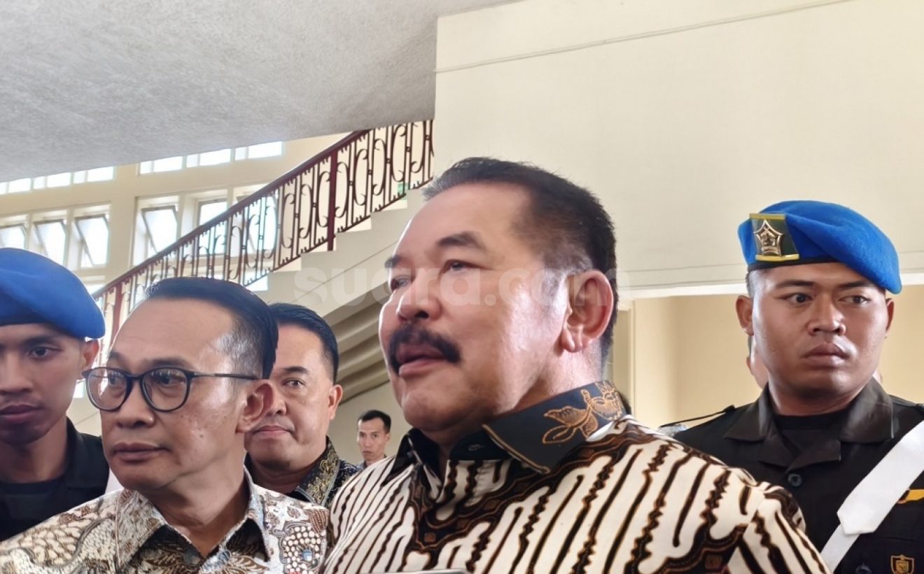 Facing Challenges: Jaksa Agung Resmi Terima Pengunduran Diri Febrie Adriansyah dari Jampidsus