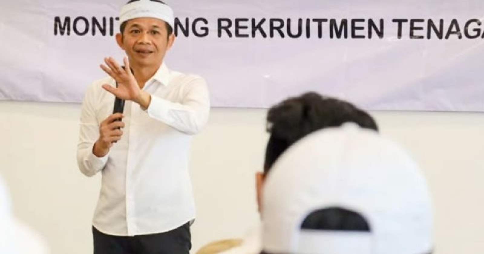 Solution For: Lagu Bupati Purwakarta ‘Lalaki Langit’ Berpotensi Langgar UU TPKS, Ancaman Hukuman 9 Bulan Penjara