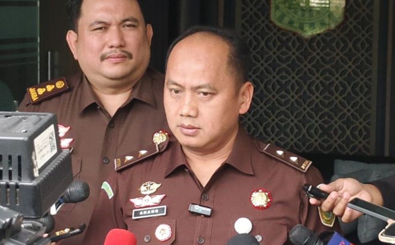Latest Update: Hindari ‘Jeruk Makan Jeruk’, Kejagung Bentuk Tim Steril Tangani Kasus Febrie Adriansyah