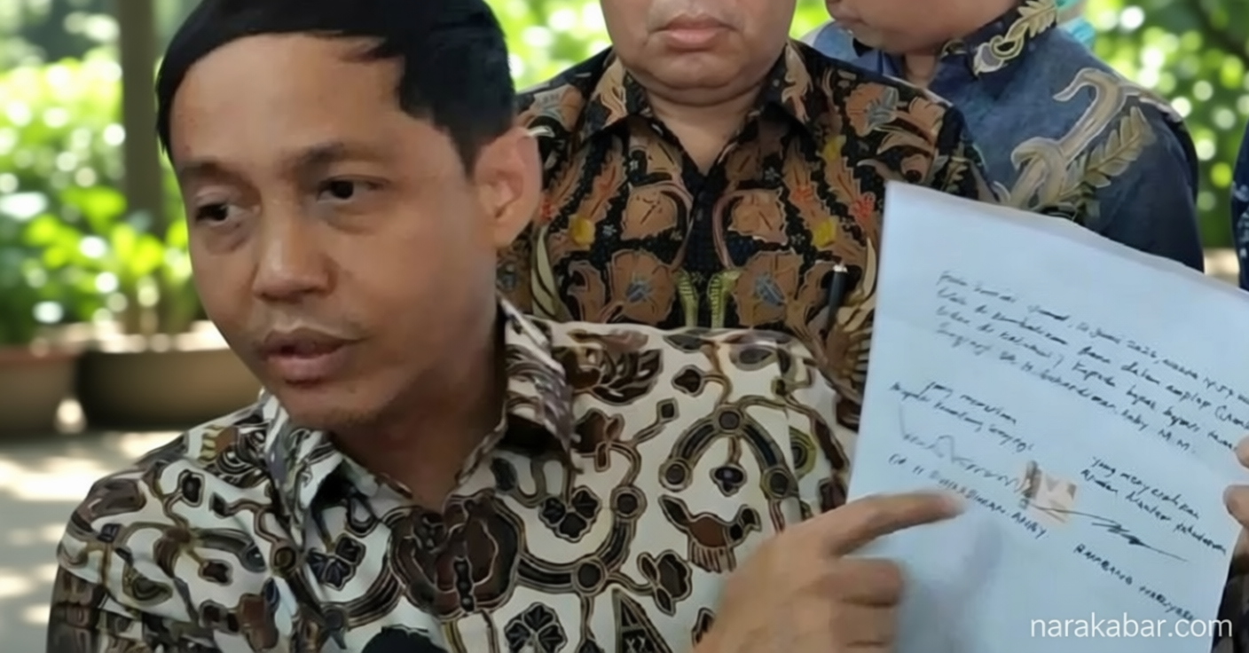 Topics Covered: Menhut Raja Juli Soal Pertemuan dengan Bupati Kuansing: Amplop Dikembalikan, Tak Ada Pelepasan Hutan