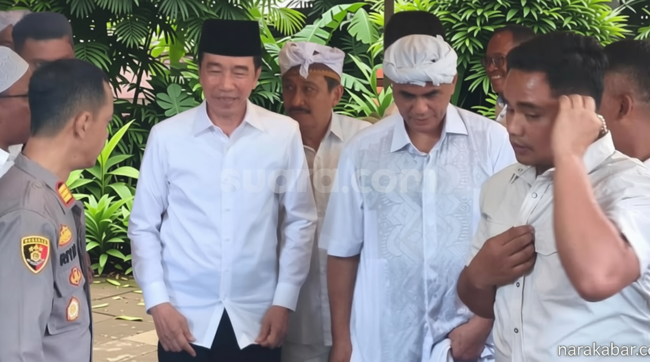 Historic Moment: Takziah ke Rumah Duka, Jokowi Kenang Sosok Rachmat Gobel: Menteri yang Bekerja Keras