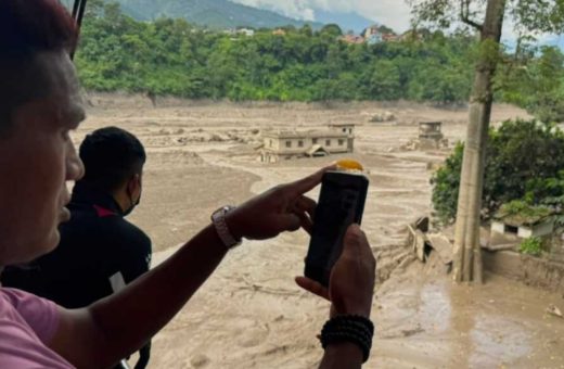 55 Warga Malaysia Hilang Kontak di Tengah Banjir Bandang Nepal