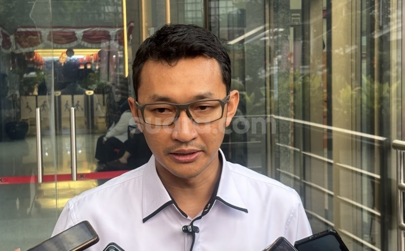 Bukan Cuma Raja Juli, Pejabat Kemenhut Diduga Ikut Terima Dolar dari Bupati Kuansing