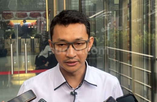 KPK Usut Asal-Usul SGD 8.500 yang Ditemukan di Ruang Kakanim Jakarta Selatan