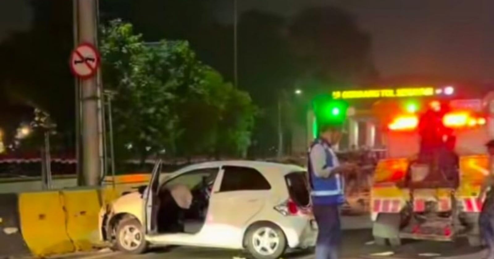 Tabrakan Beruntun di Tol Dalam Kota Dekat GT Senayan, Dua Orang Luka