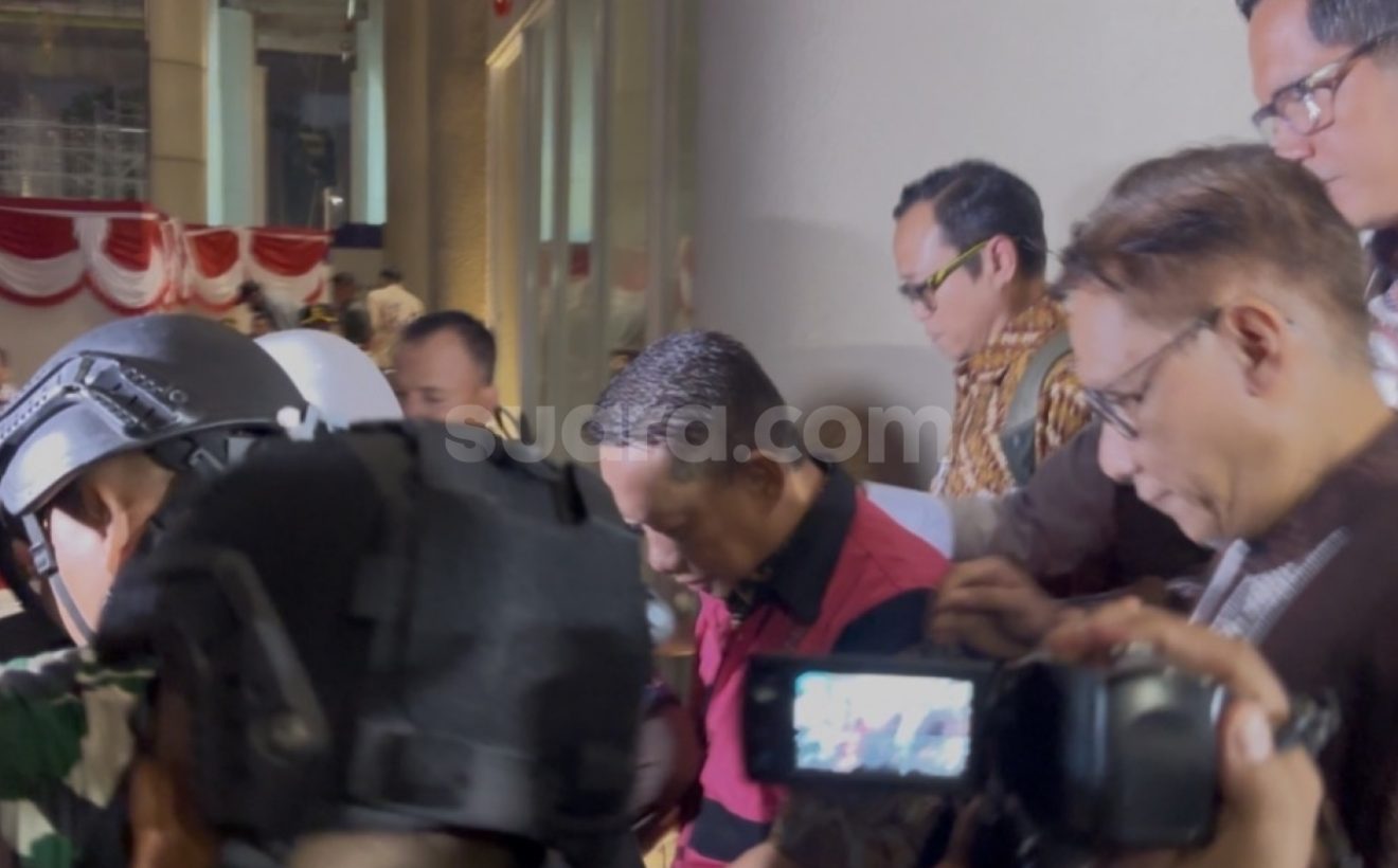 Usai Diperiksa 7 Jam, Febrie Adriansyah Bungkam soal Kasus Emas 74 Kilogram