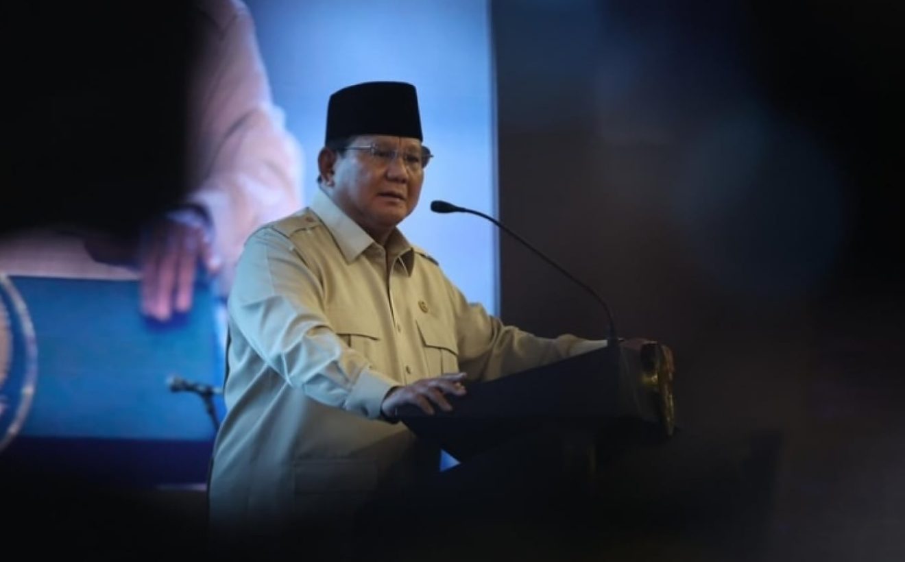 MBG Maju Kena Mundur Kena, Guru Besar UGM Nilai Prabowo Terjebak Program Amburadul
